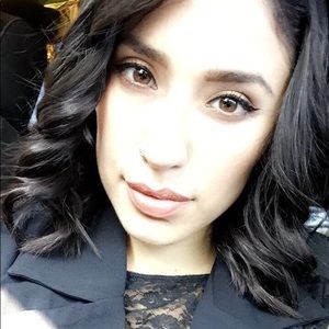 Meet your Posher, Brenda